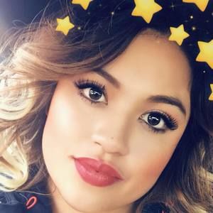 Meet your Posher, Noelia